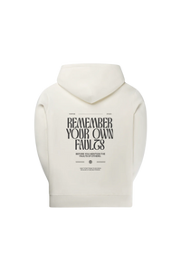 Denk aan je eigen fouten hoodie